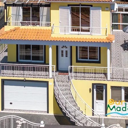 Serene And Spacious 3-Bed Villayellow House Raposeira do Logarinho