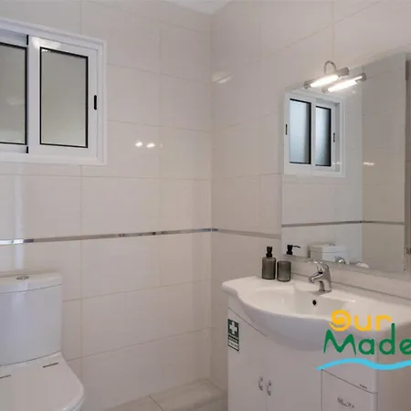 Ourmadeira - Yellow House Вилла Raposeira do Logarinho